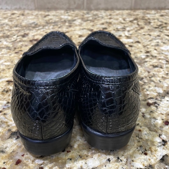 SAS Tripad comfort black croc embossed leather loafers.  7 S - Picture 2 of 8